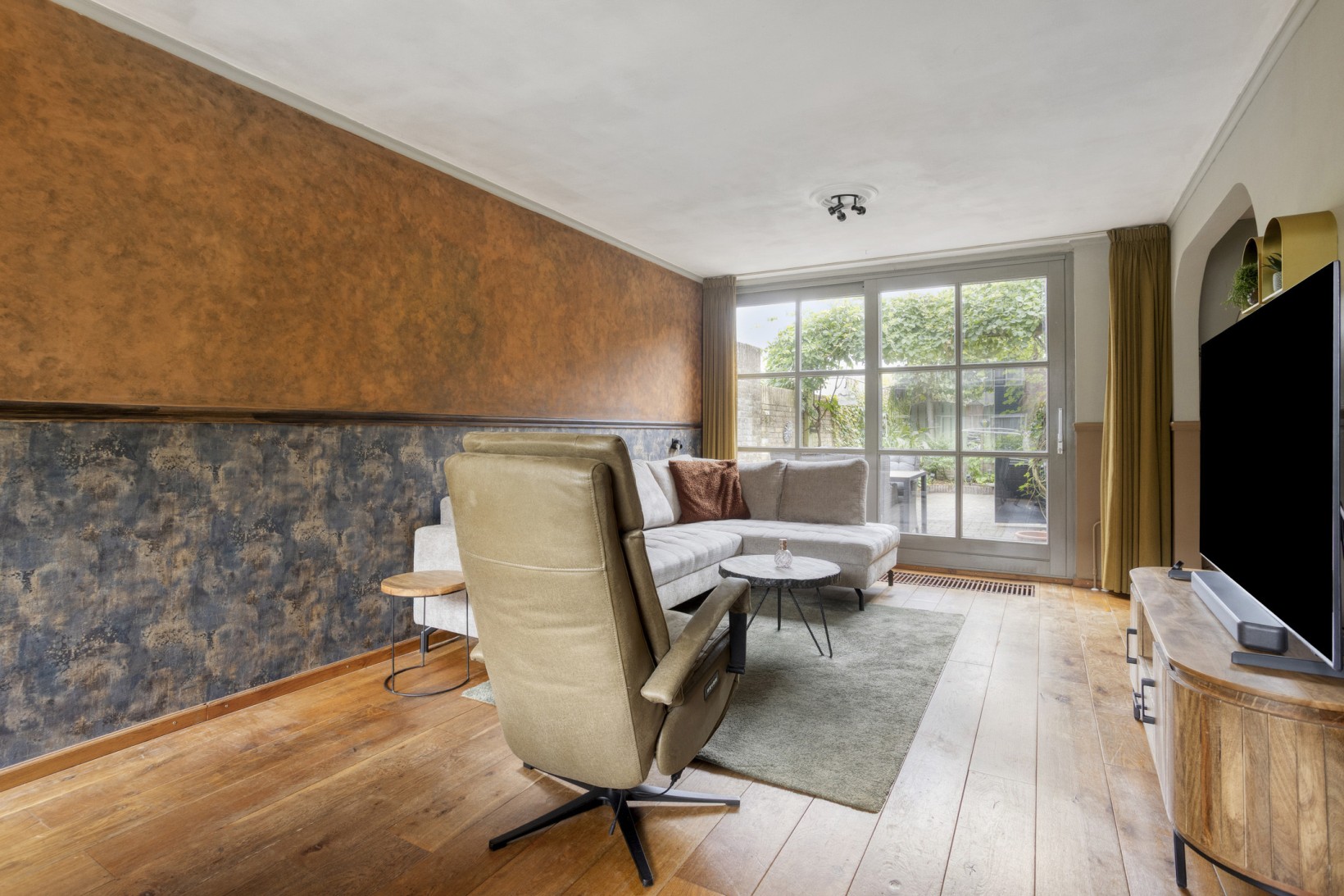 Tussenwoning te koop: Molenhei 18, Vught