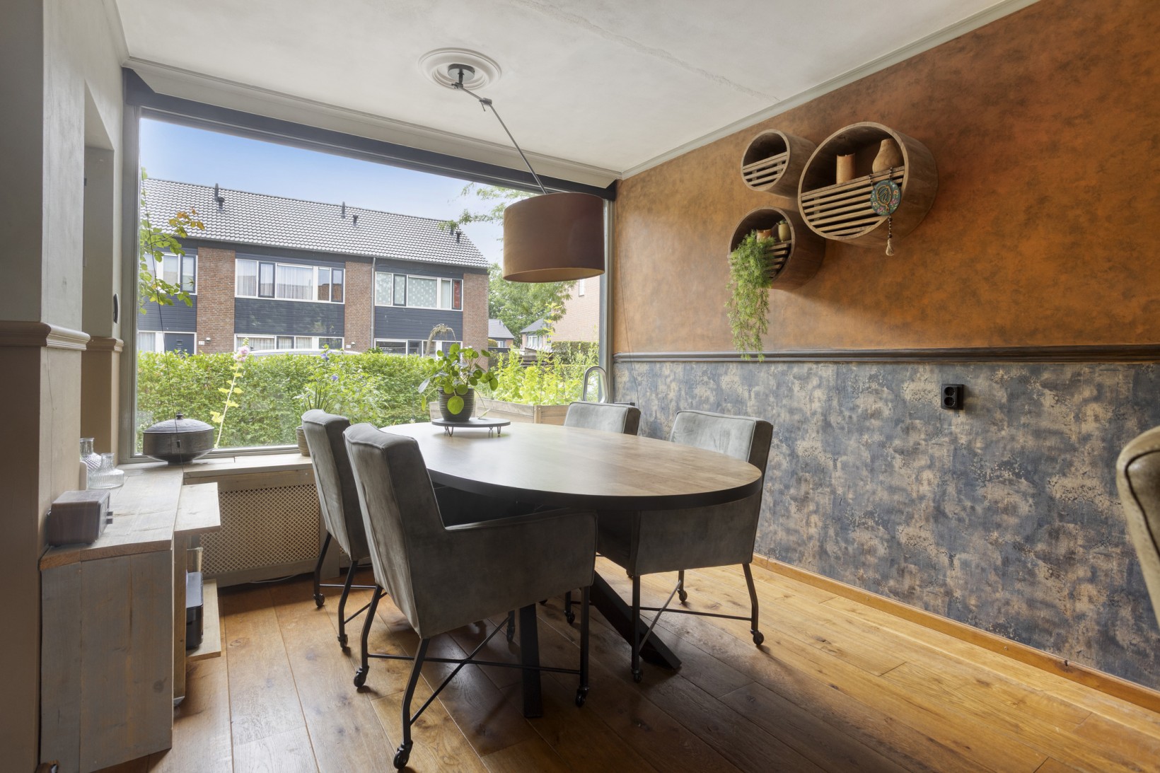 Tussenwoning te koop: Molenhei 18, Vught