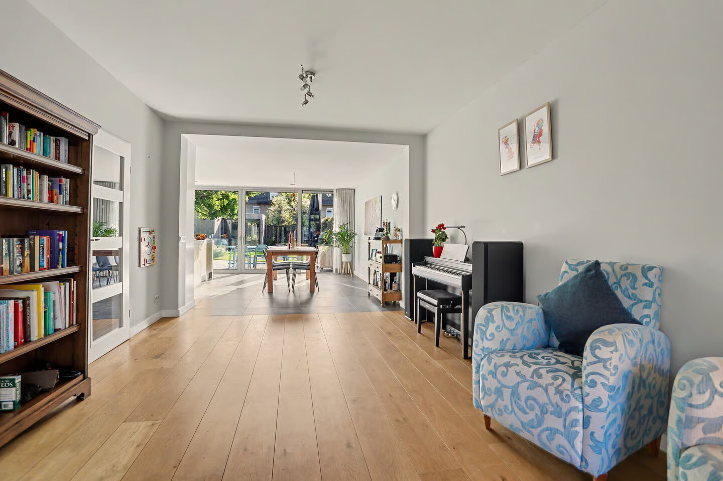 Tussenwoning te koop: Esscheweg 141, Vught