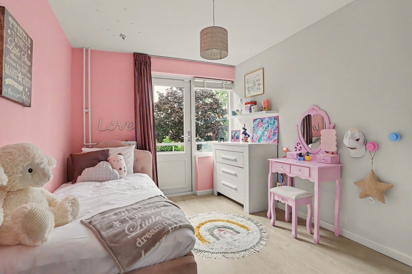 Tussenwoning te koop: Esscheweg 141, Vught