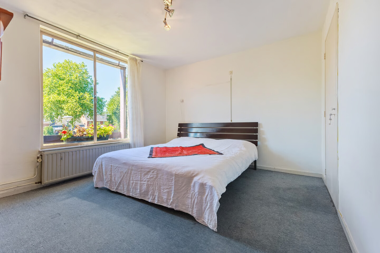 Tussenwoning te koop: Johan Frisoplein 11, Sint-Michielsgestel