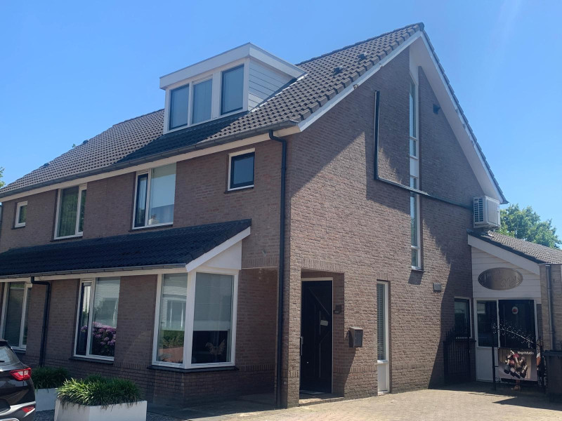 Tussenwoning te koop: van Loonstraat 26, Sint-Michielsgestel