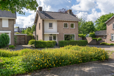 Veldstraat 8