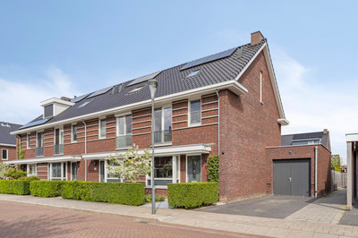Middenveld 17
