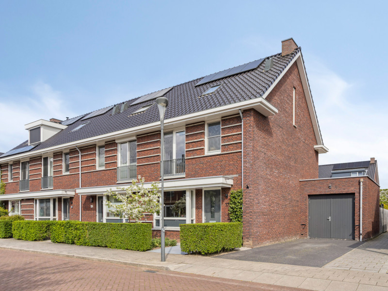 Hoekwoning te koop: Middenveld 17, Den Dungen