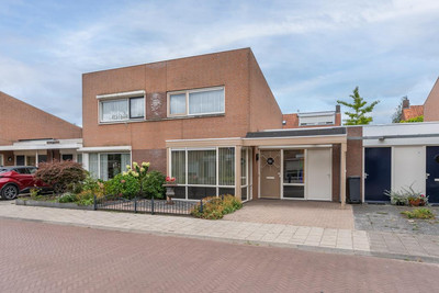 Nestelaar 9