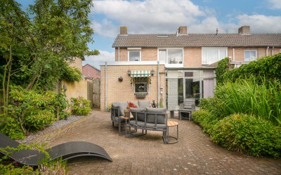 van der Aastraat 16