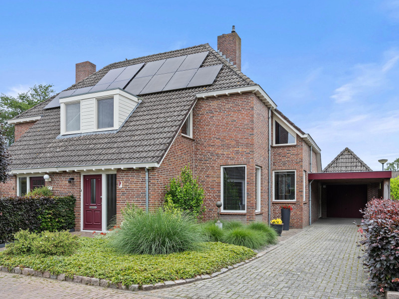 Twee-onder-één-kap te koop: Gasthuisstraat 2, Gemonde