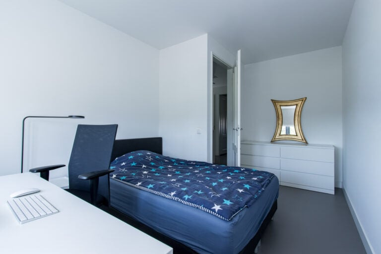 Tussenwoning te koop: Johanna Westerdijklaan 20, Zaltbommel