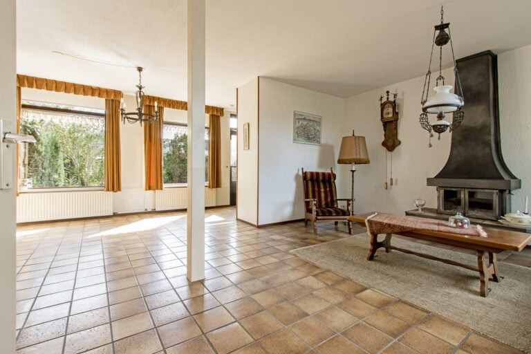 Tussenwoning te koop: Waluwestraat 30, Zaltbommel
