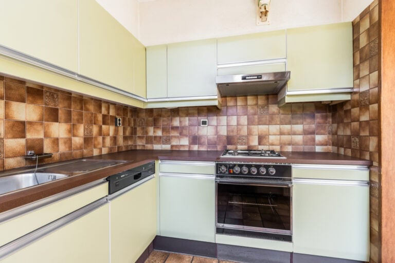 Tussenwoning te koop: Waluwestraat 30, Zaltbommel