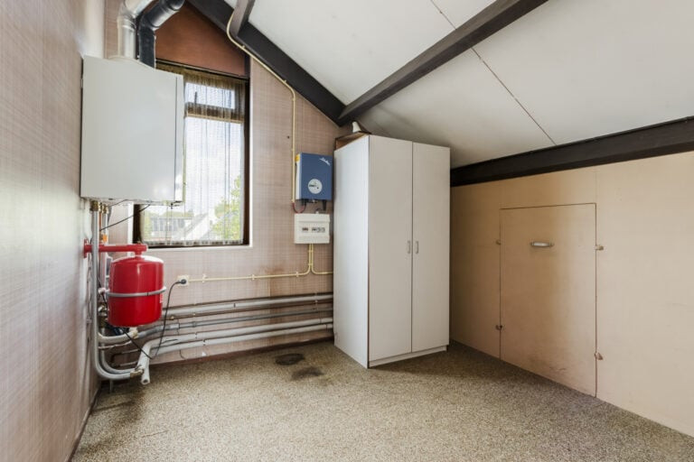 Tussenwoning te koop: Waluwestraat 30, Zaltbommel
