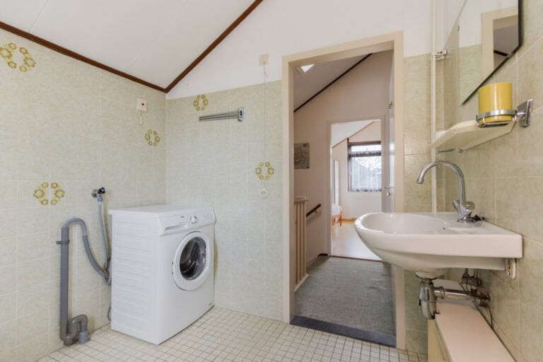Tussenwoning te koop: Waluwestraat 30, Zaltbommel