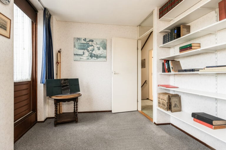 Tussenwoning te koop: Waluwestraat 30, Zaltbommel