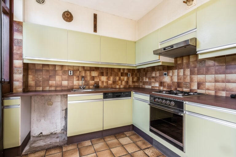 Tussenwoning te koop: Waluwestraat 30, Zaltbommel