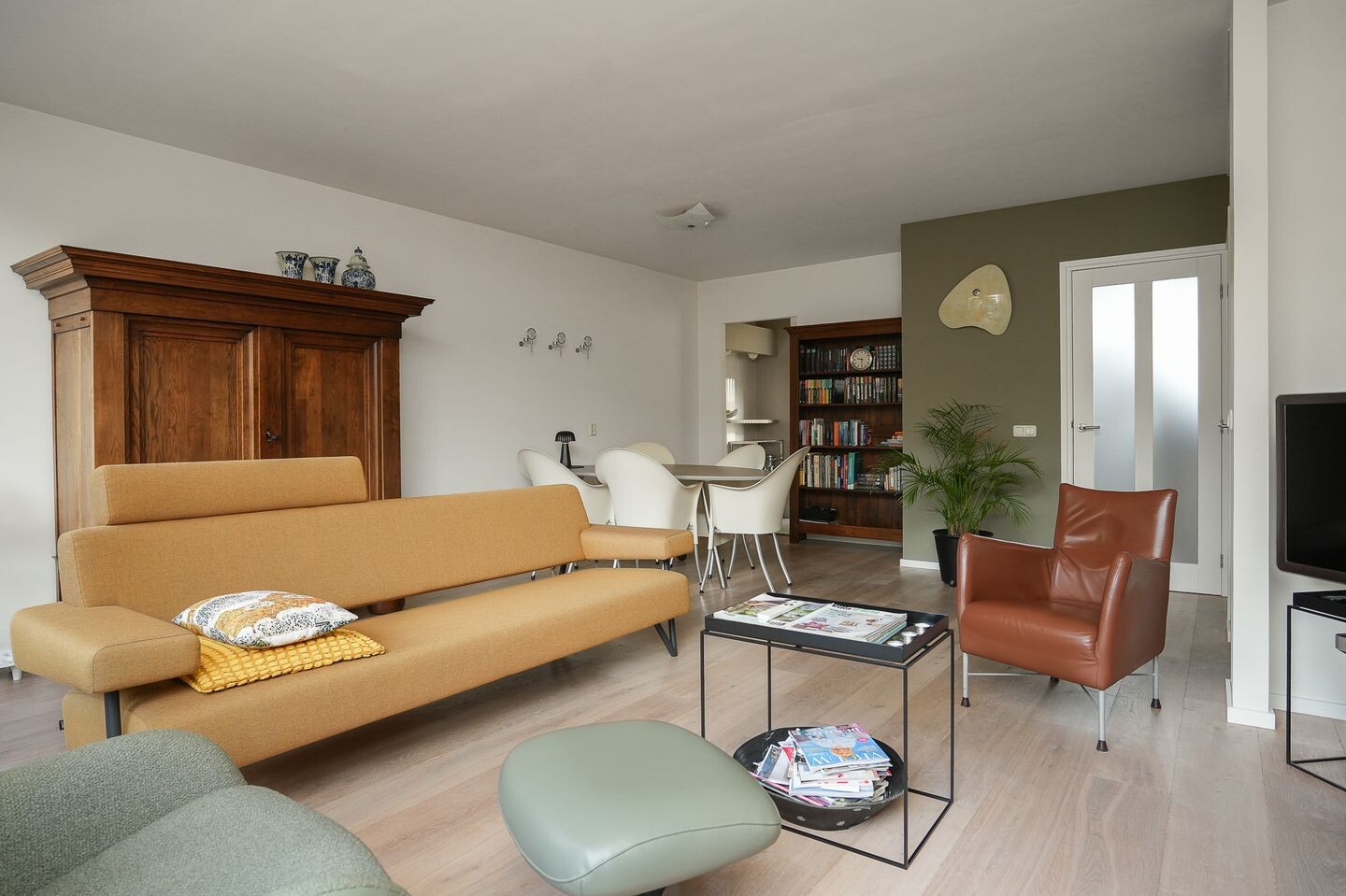 Tussenwoning te koop: Buitentuin 68, Zaltbommel