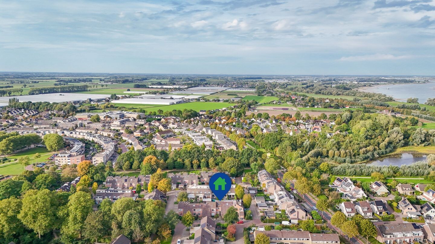 Tussenwoning te koop: Buitentuin 68, Zaltbommel