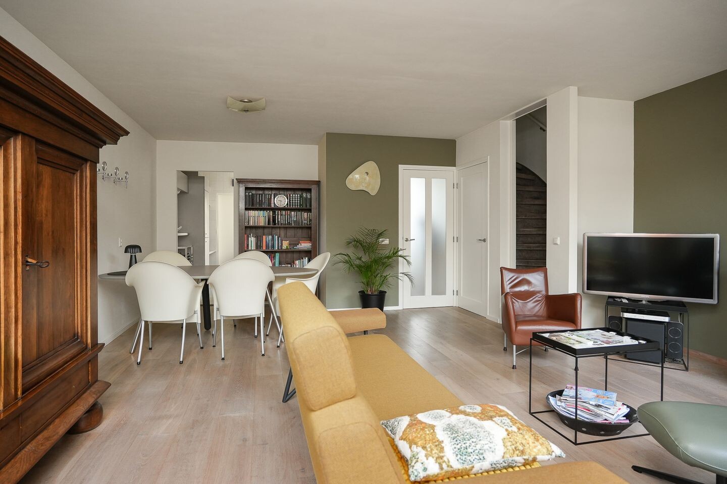 Tussenwoning te koop: Buitentuin 68, Zaltbommel