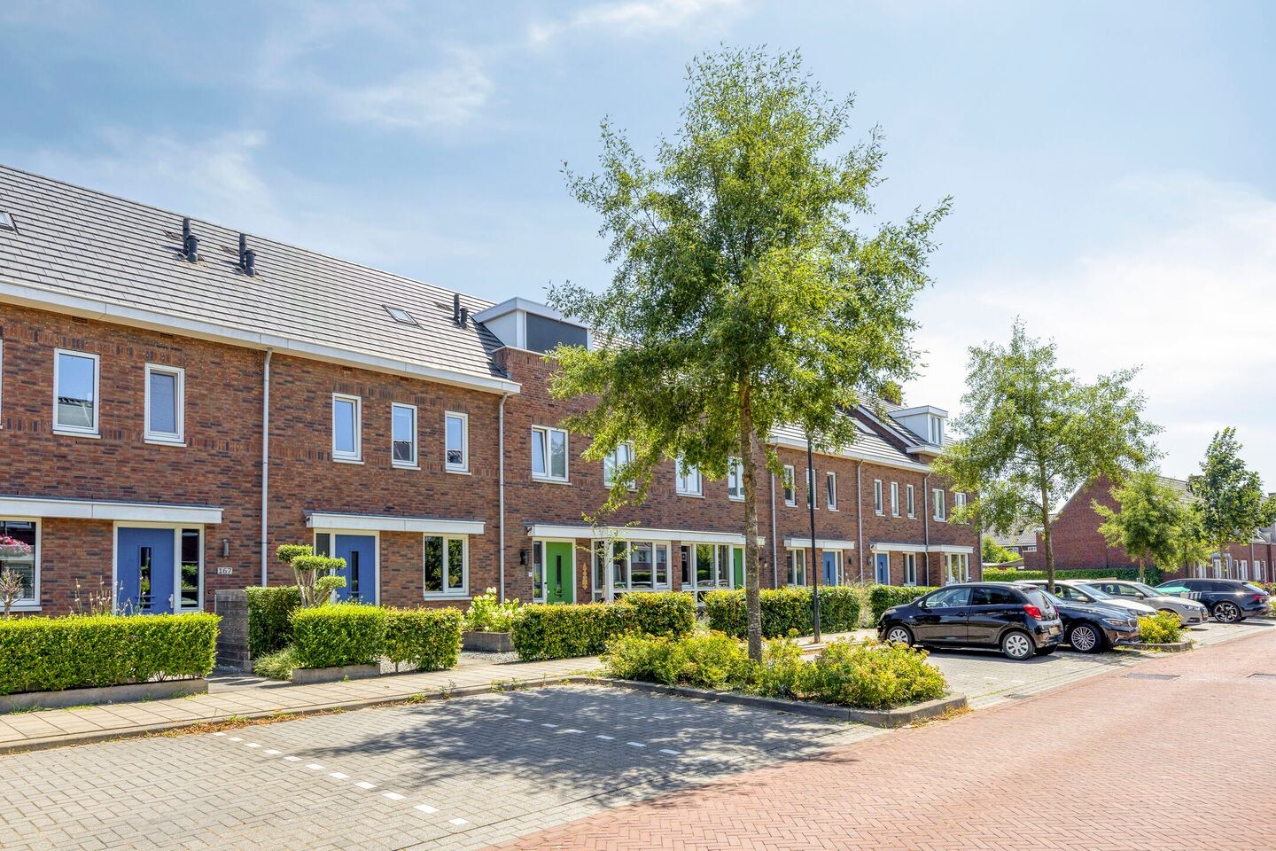 Tussenwoning te koop: Fiep Westendorplaan 169, Zaltbommel