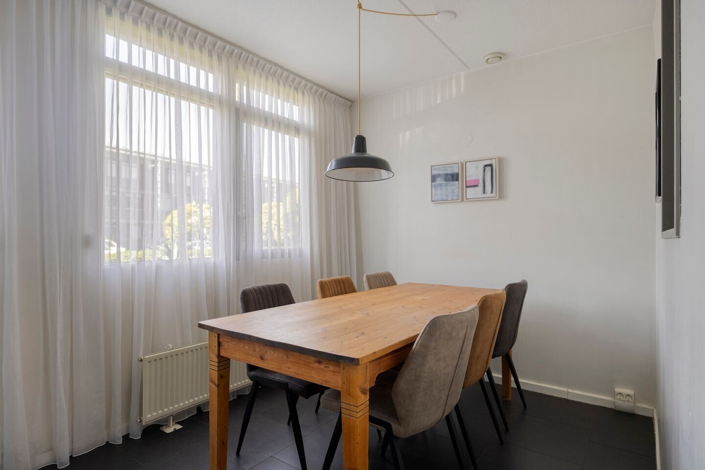 Tussenwoning te koop: Graaf Ottostraat 52, Zaltbommel