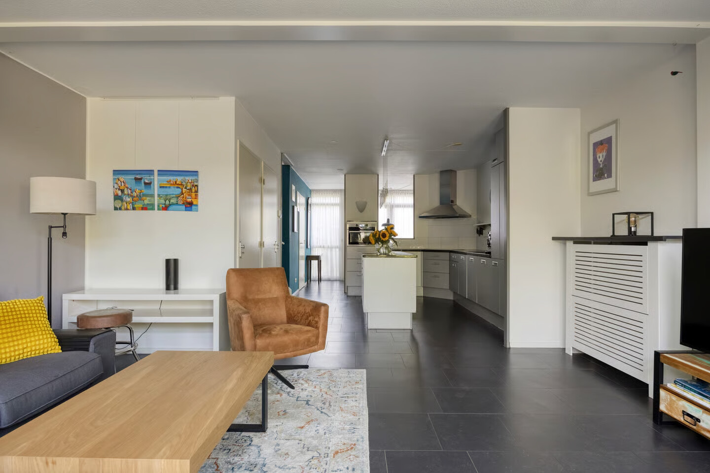 Tussenwoning te koop: Graaf Ottostraat 52, Zaltbommel
