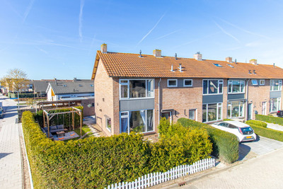 Jonker Aart. 1