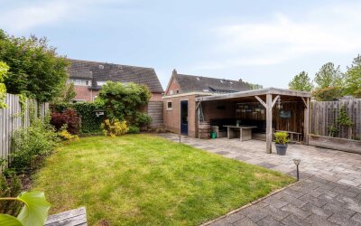 Esdoornstraat 9