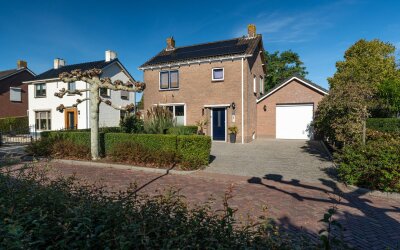 Donkerstraat 11