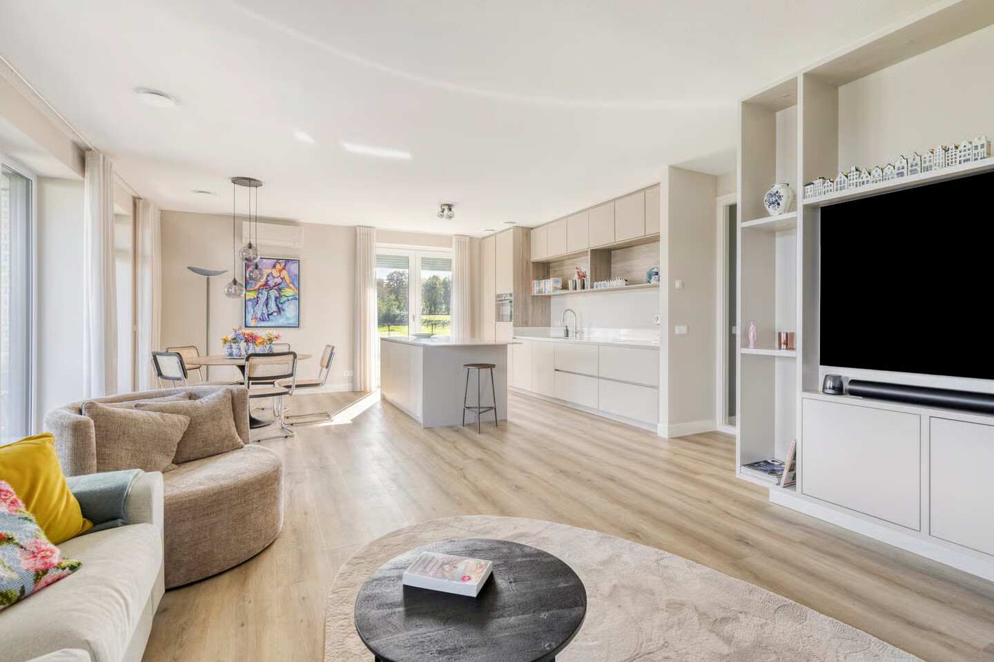 Appartement te koop: Uilenburg 7, Hedel