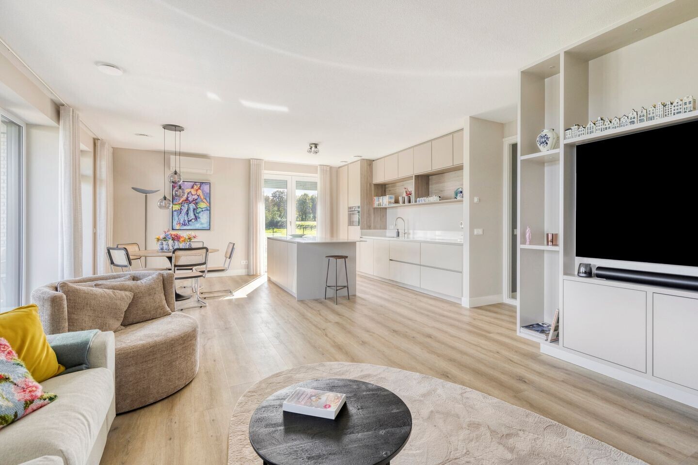 Appartement te koop: Uilenburg 7, Hedel