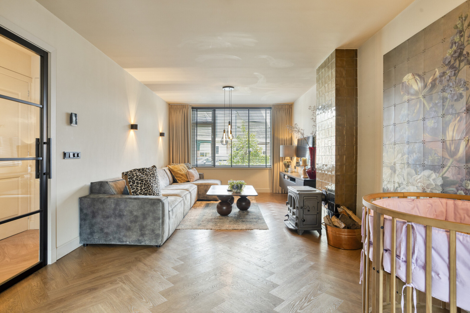 Tussenwoning te koop: Langehof 13, Ammerzoden