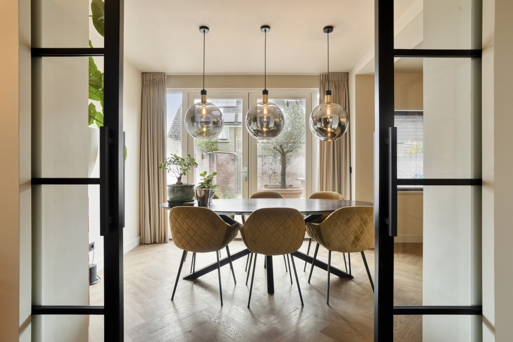 Tussenwoning te koop: Langehof 13, Ammerzoden