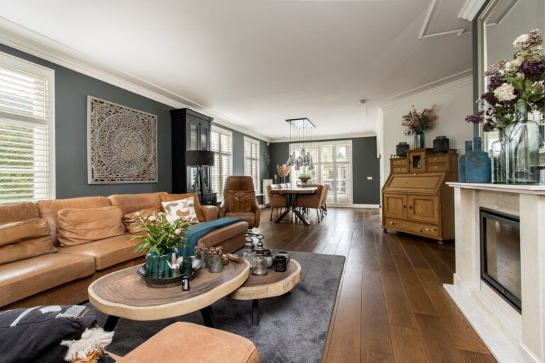 Vrijstaande woning te koop: Wielewaallaan 4, Hurwenen