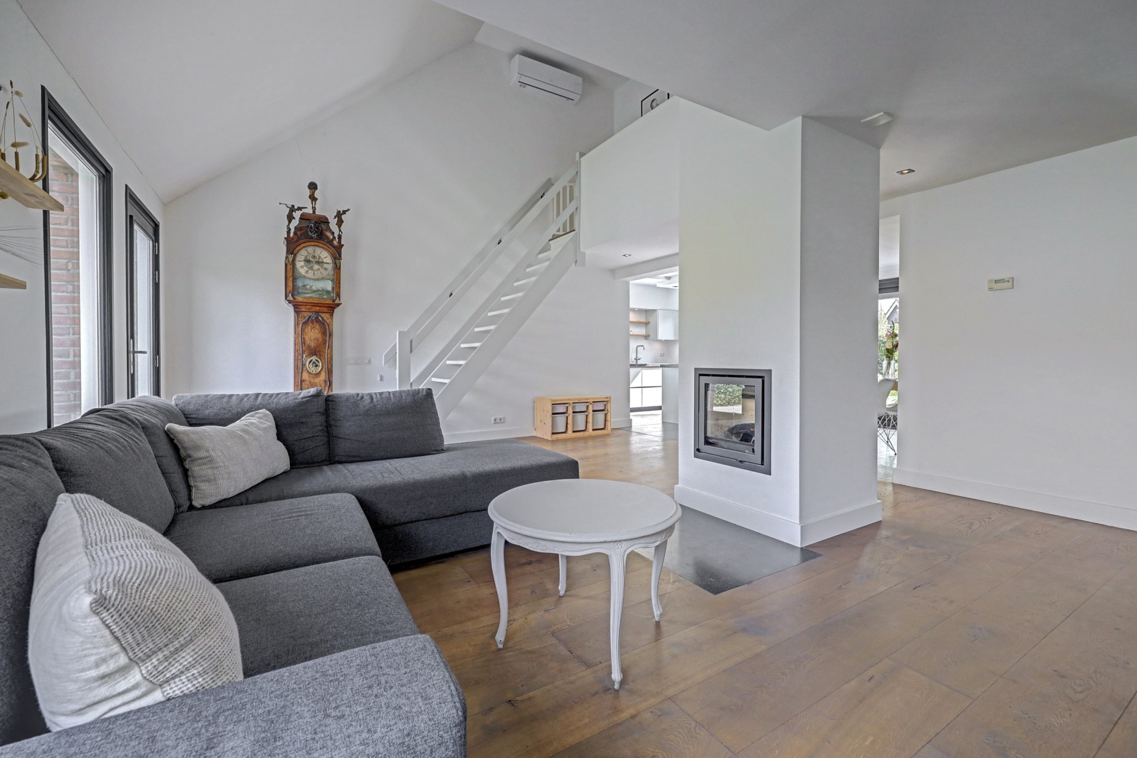 Hoekwoning te koop: Burgemeester van Randwijckstraat 42, Rossum