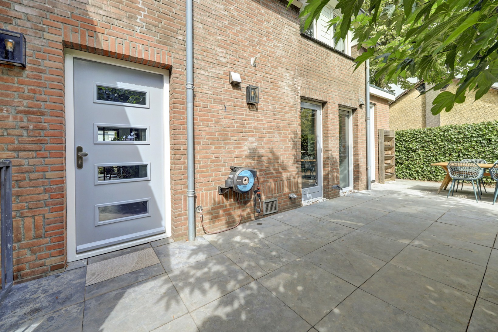Hoekwoning te koop: Burgemeester van Randwijckstraat 42, Rossum