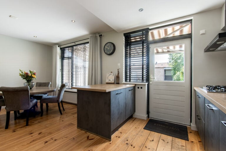 Tussenwoning te koop: Hogeweg 25, Rossum