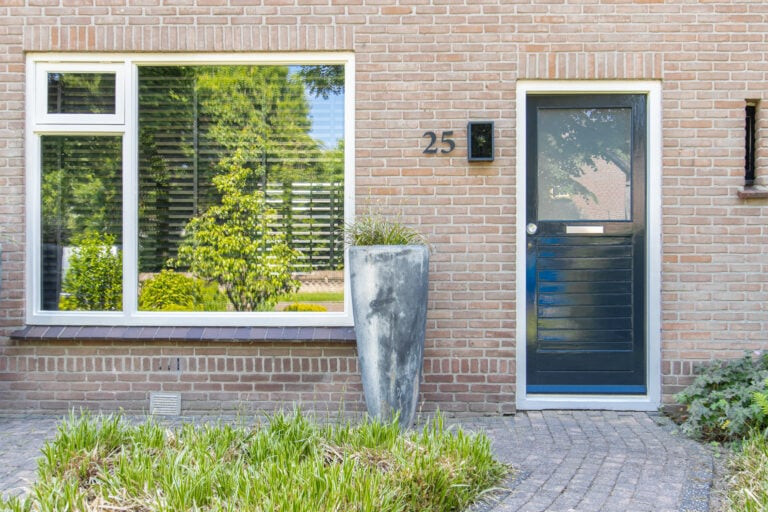 Tussenwoning te koop: Hogeweg 25, Rossum