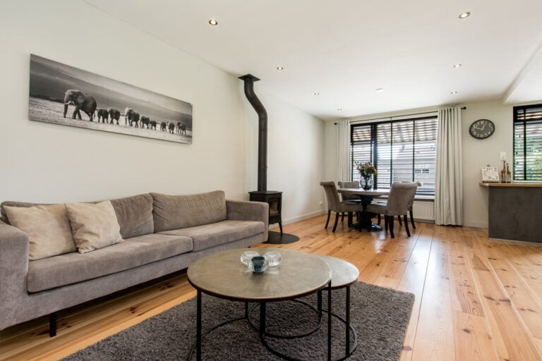 Tussenwoning te koop: Hogeweg 25, Rossum