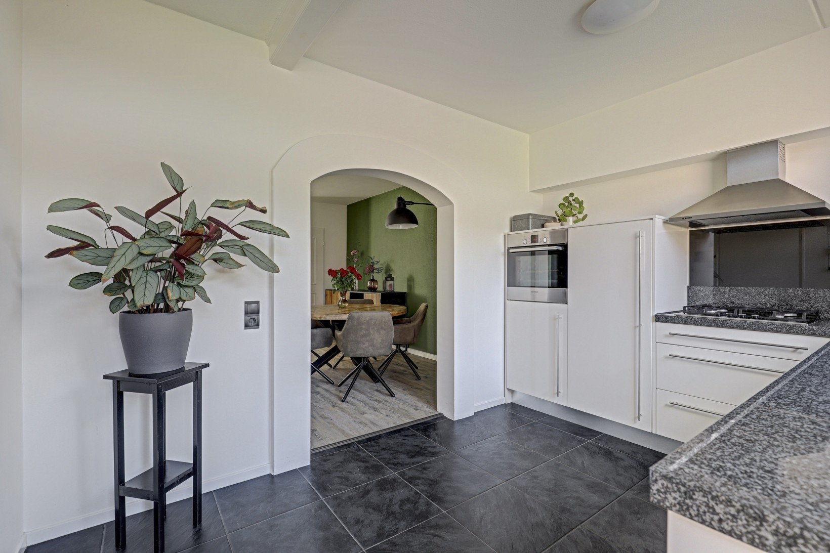 Tussenwoning te koop: De Torenvalk 21, Rossum