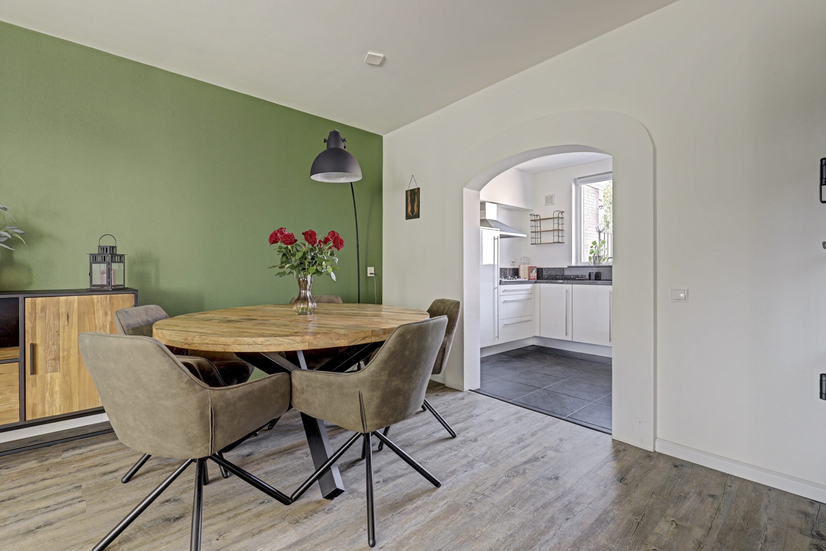 Tussenwoning te koop: De Torenvalk 21, Rossum