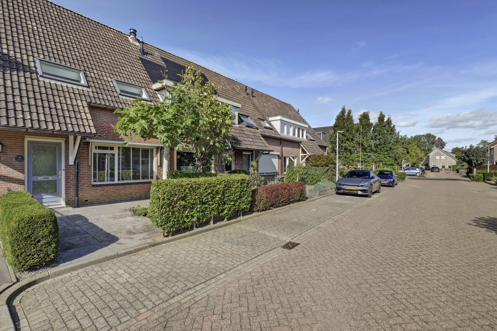Tussenwoning te koop: De Torenvalk 21, Rossum