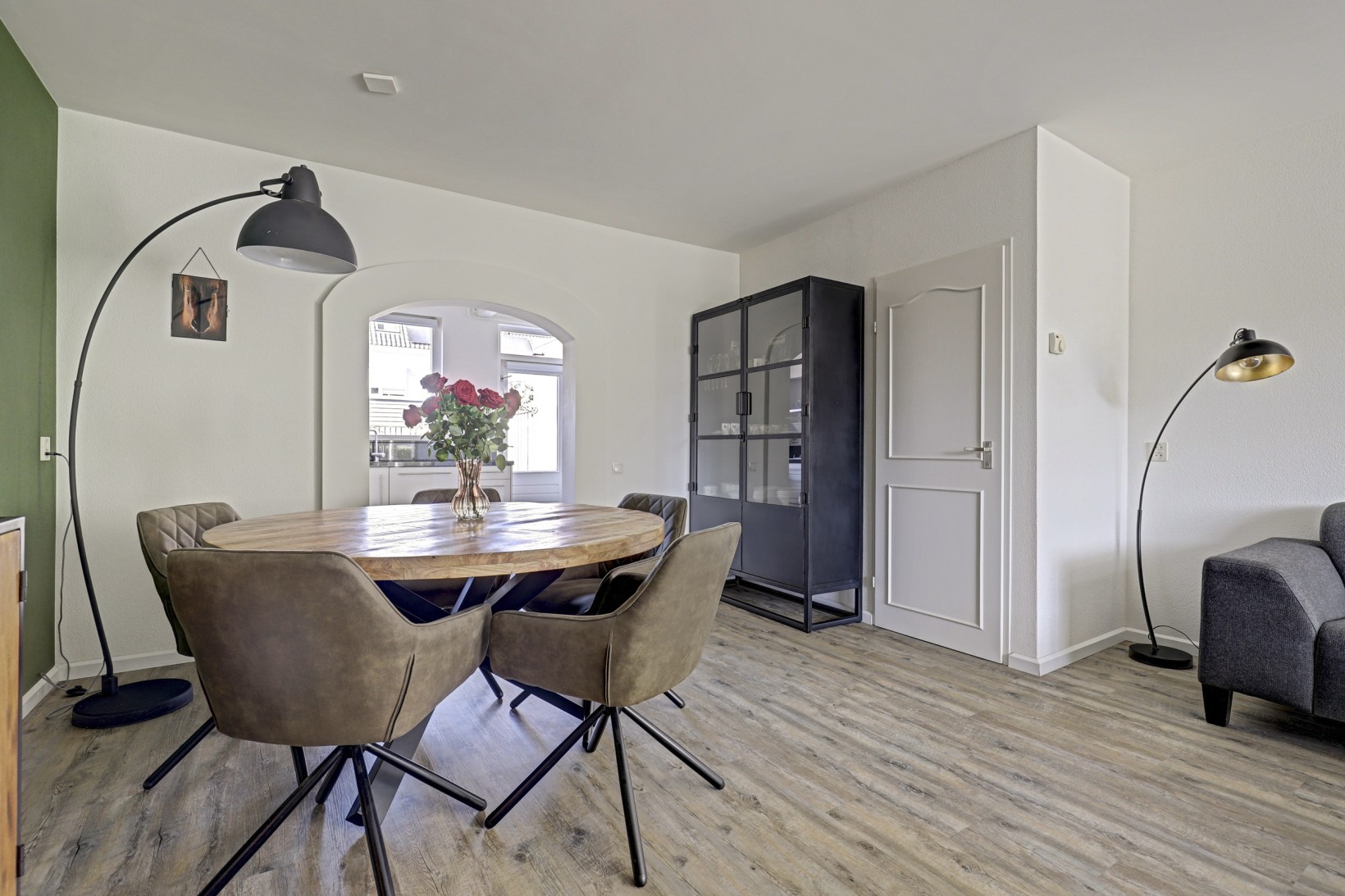 Tussenwoning te koop: De Torenvalk 21, Rossum