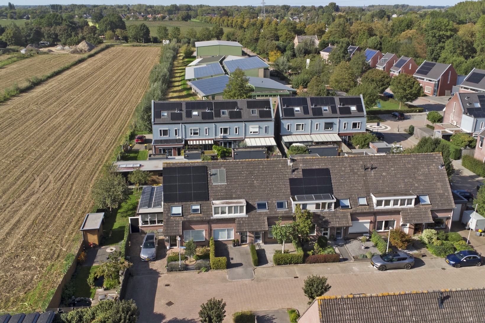 Tussenwoning te koop: De Torenvalk 21, Rossum
