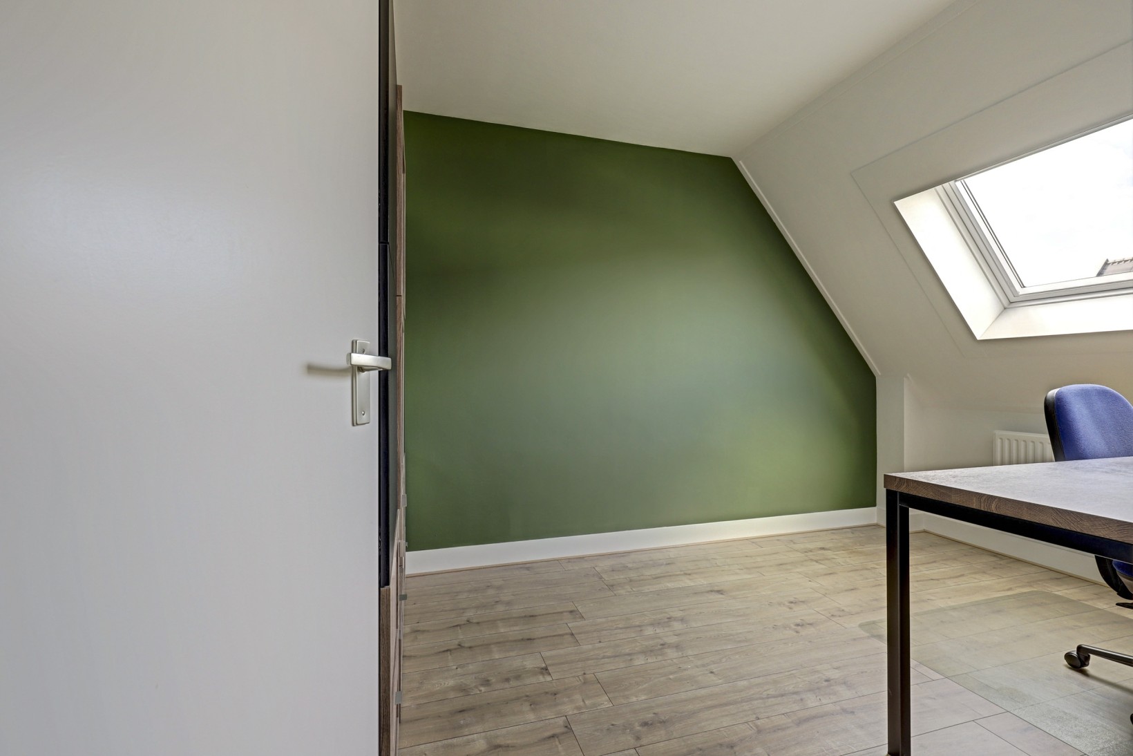Tussenwoning te koop: De Torenvalk 21, Rossum