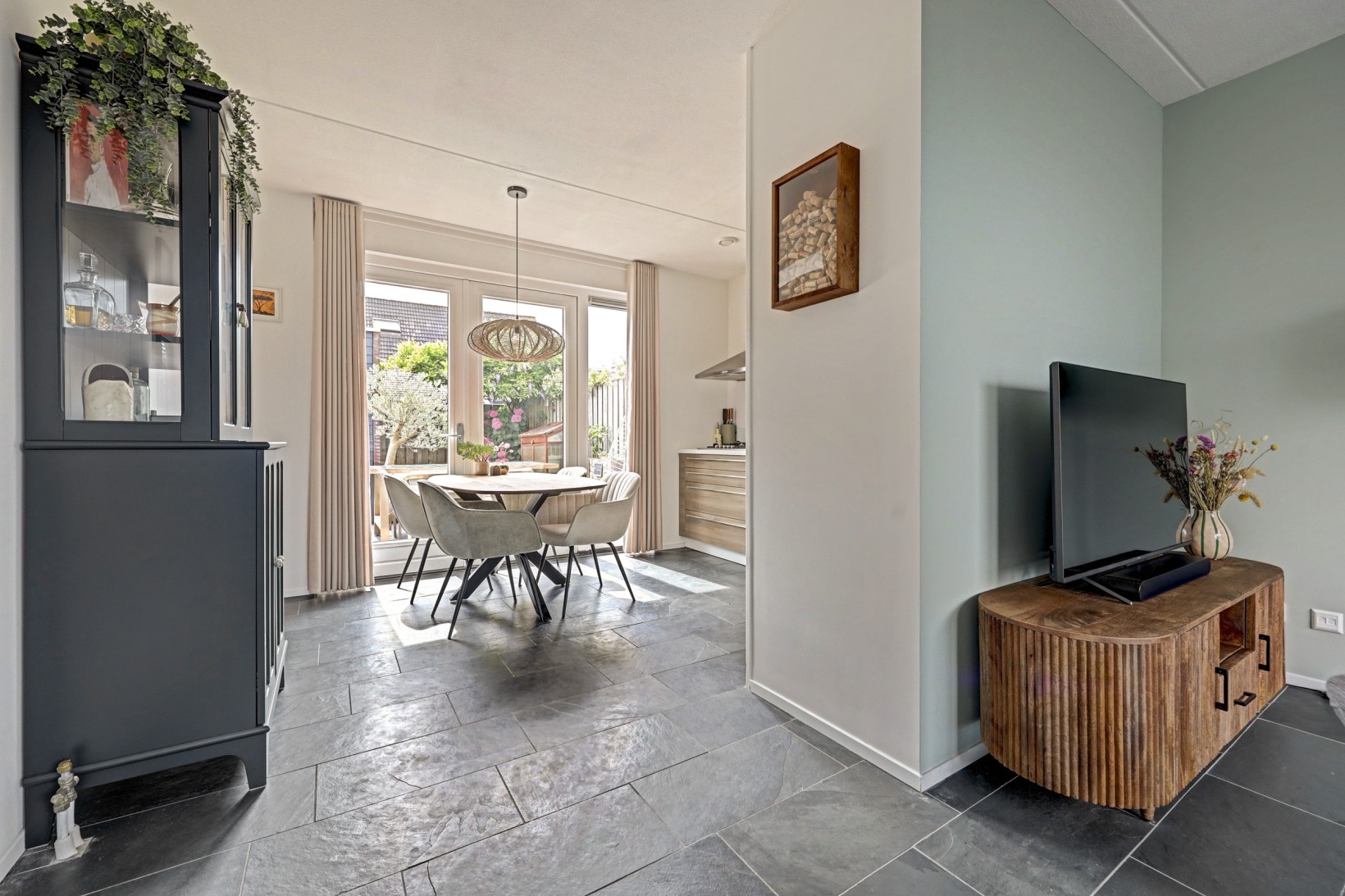 Tussenwoning te koop: Kersenbogerd 39, Rossum