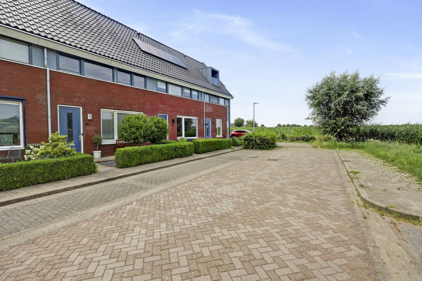 Tussenwoning te koop: Kersenbogerd 39, Rossum