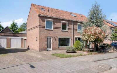 Iepenstraat 11