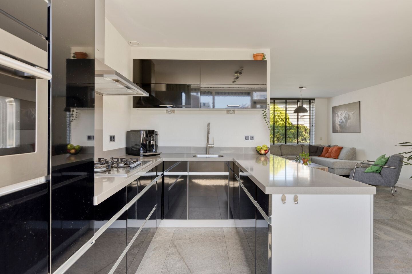 Tussenwoning te koop: Luchtenburg 20, Oss