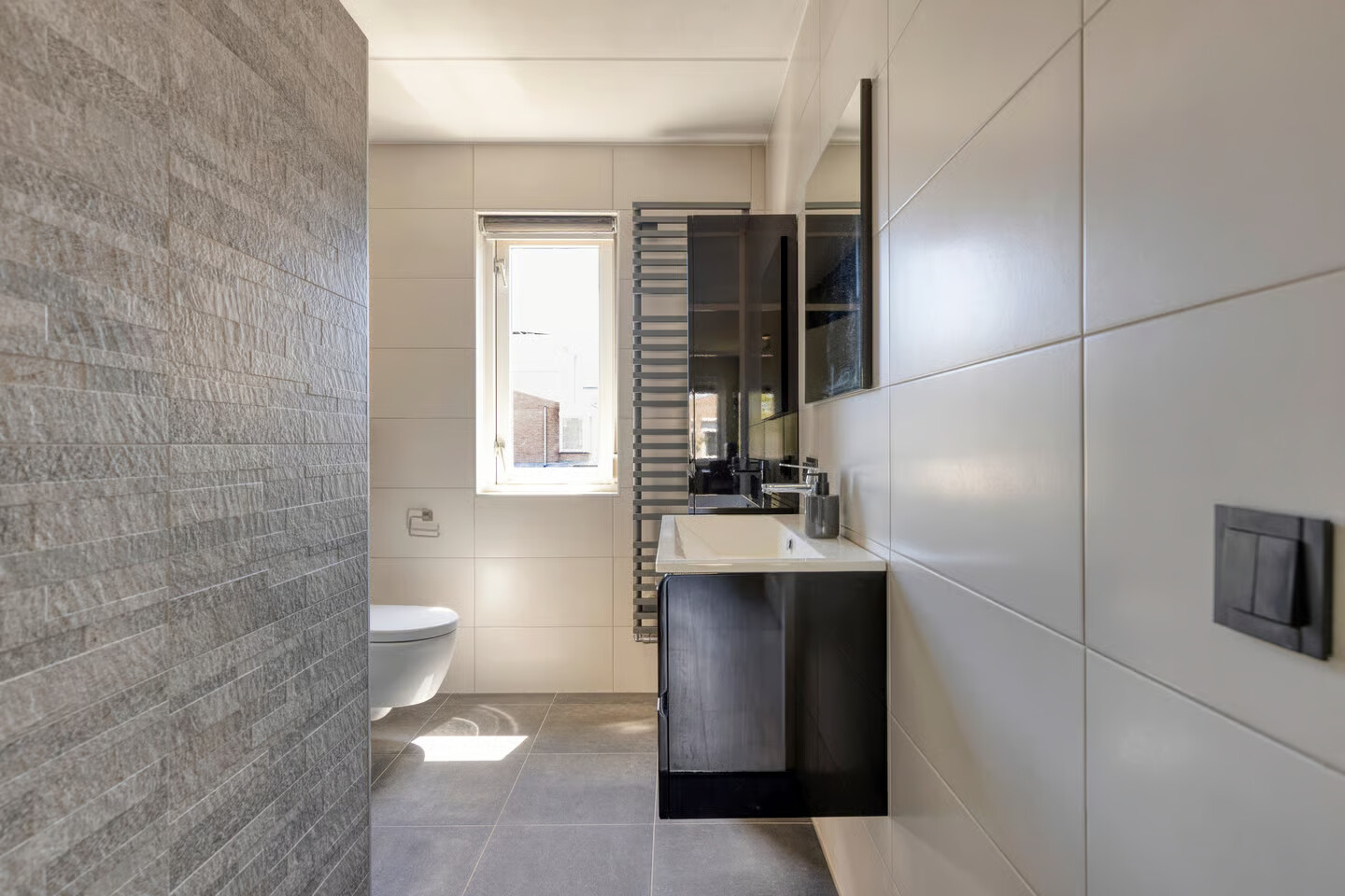 Tussenwoning te koop: Luchtenburg 20, Oss
