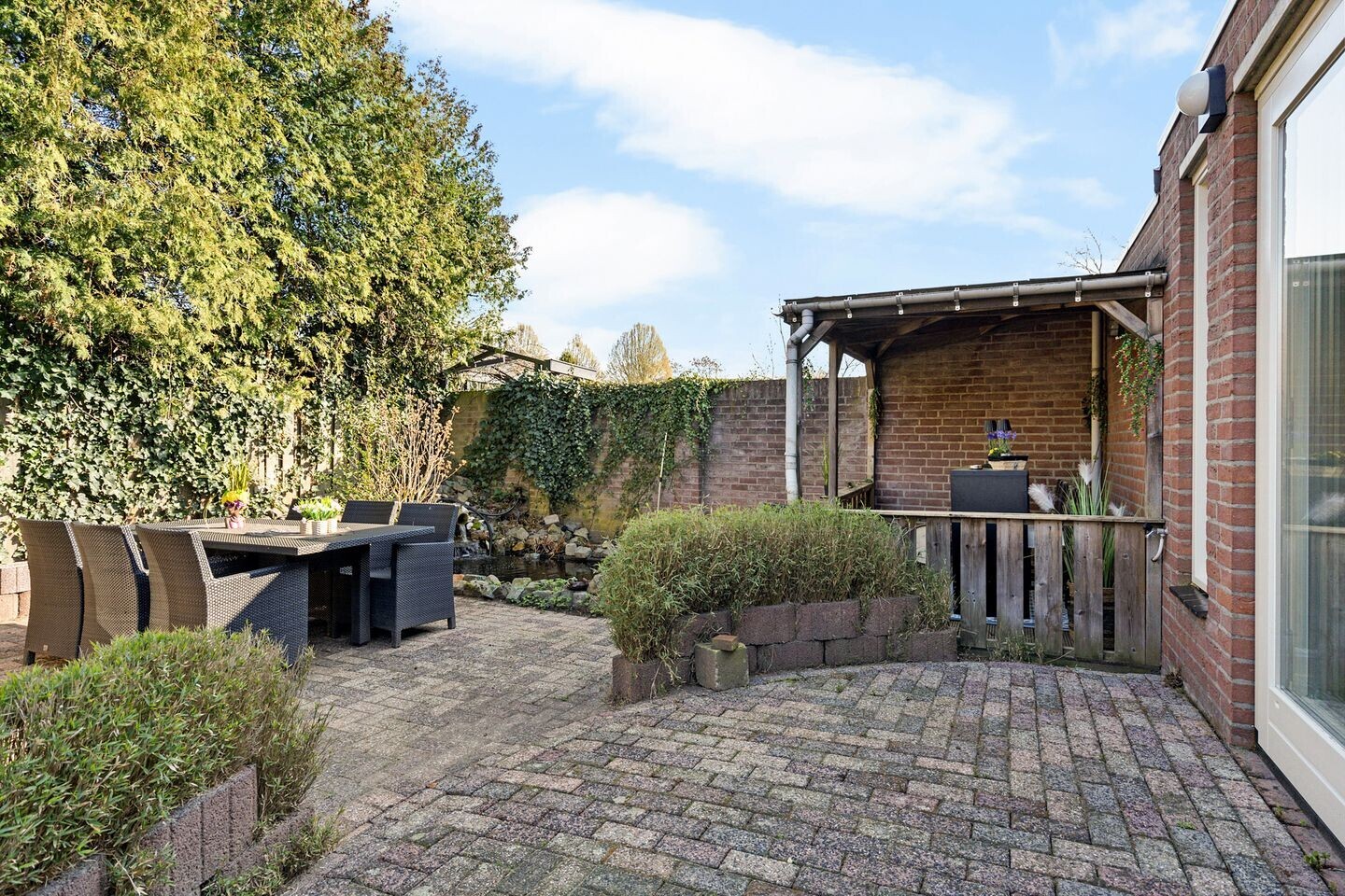 Tussenwoning te koop: Bevrijdingshof 9, Oss